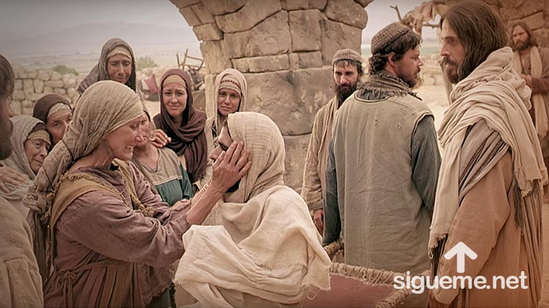 Historia de la Biblia: Jesús Resucita al Hijo de la Viuda de Naín