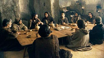 Jesus celebra la Pascua con sus discipulos en la ultima cena